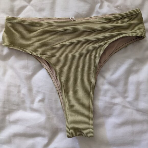 Zulu & Zephyr Bikini, top and bottom - Picture 4 of 9